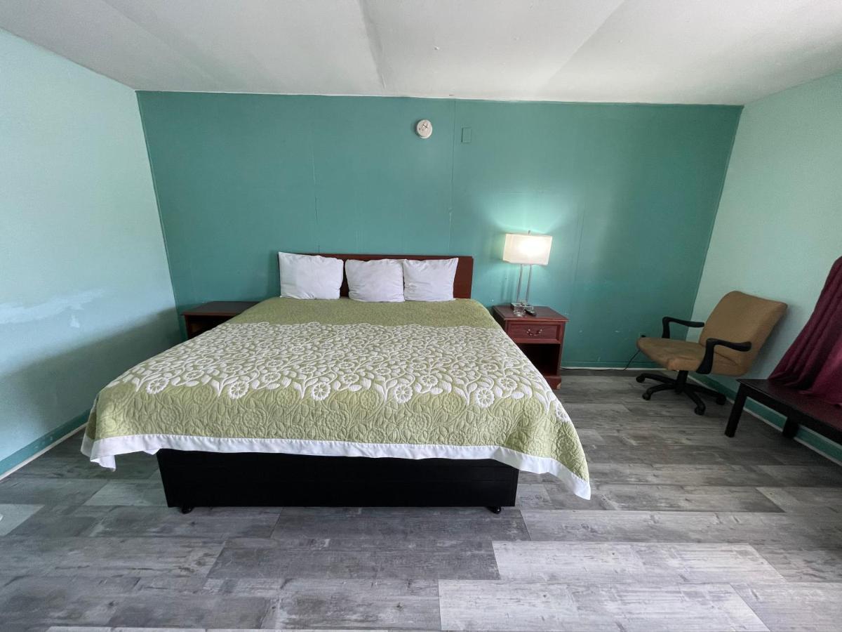 Lamplighter Inn Childersburg Bagian luar foto